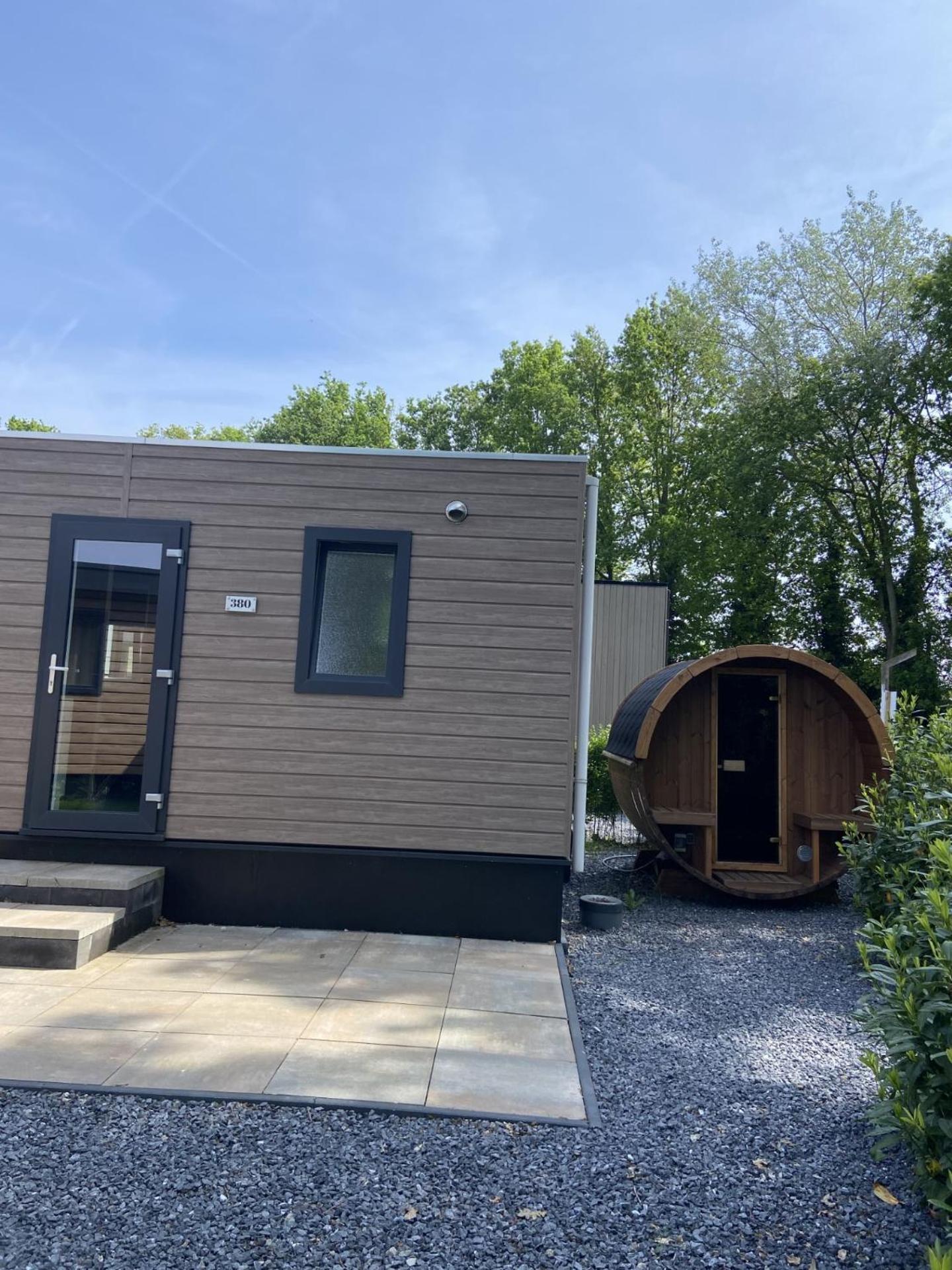 Kindvriendelijk Luxe Chalet In De Bossen Met Prive Sauna Harderwijk Exterior photo